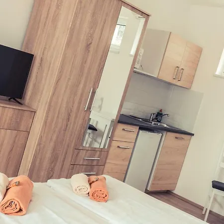 Sekli Panzio Apartament *